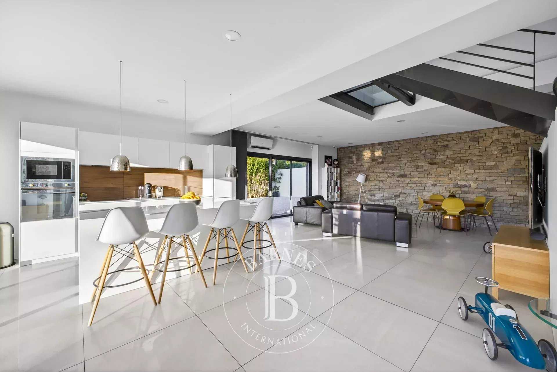 House Allauch  -  ref 86464333 (picture 2)