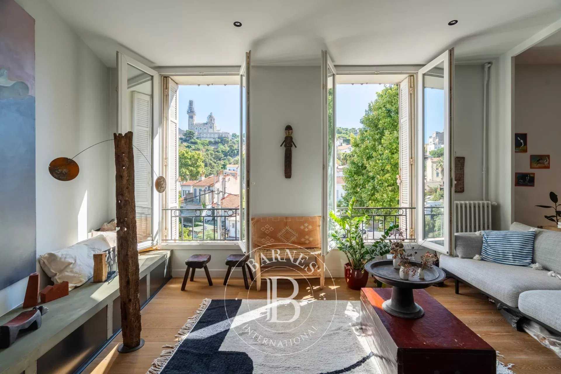 Appartement Marseille 13007  -  ref 85969117 (picture 1)