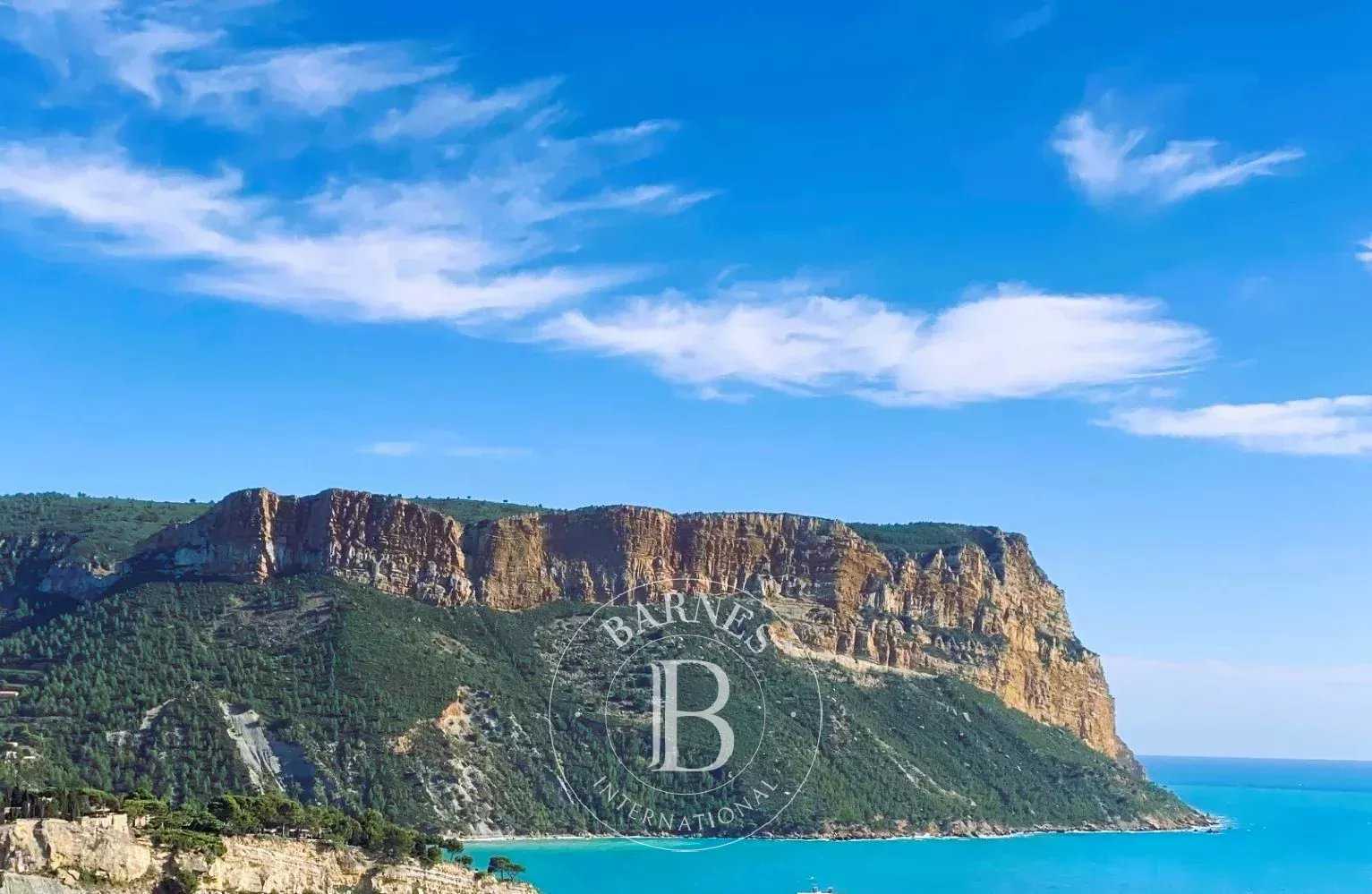 Maison Cassis  -  ref 86770846 (picture 1)