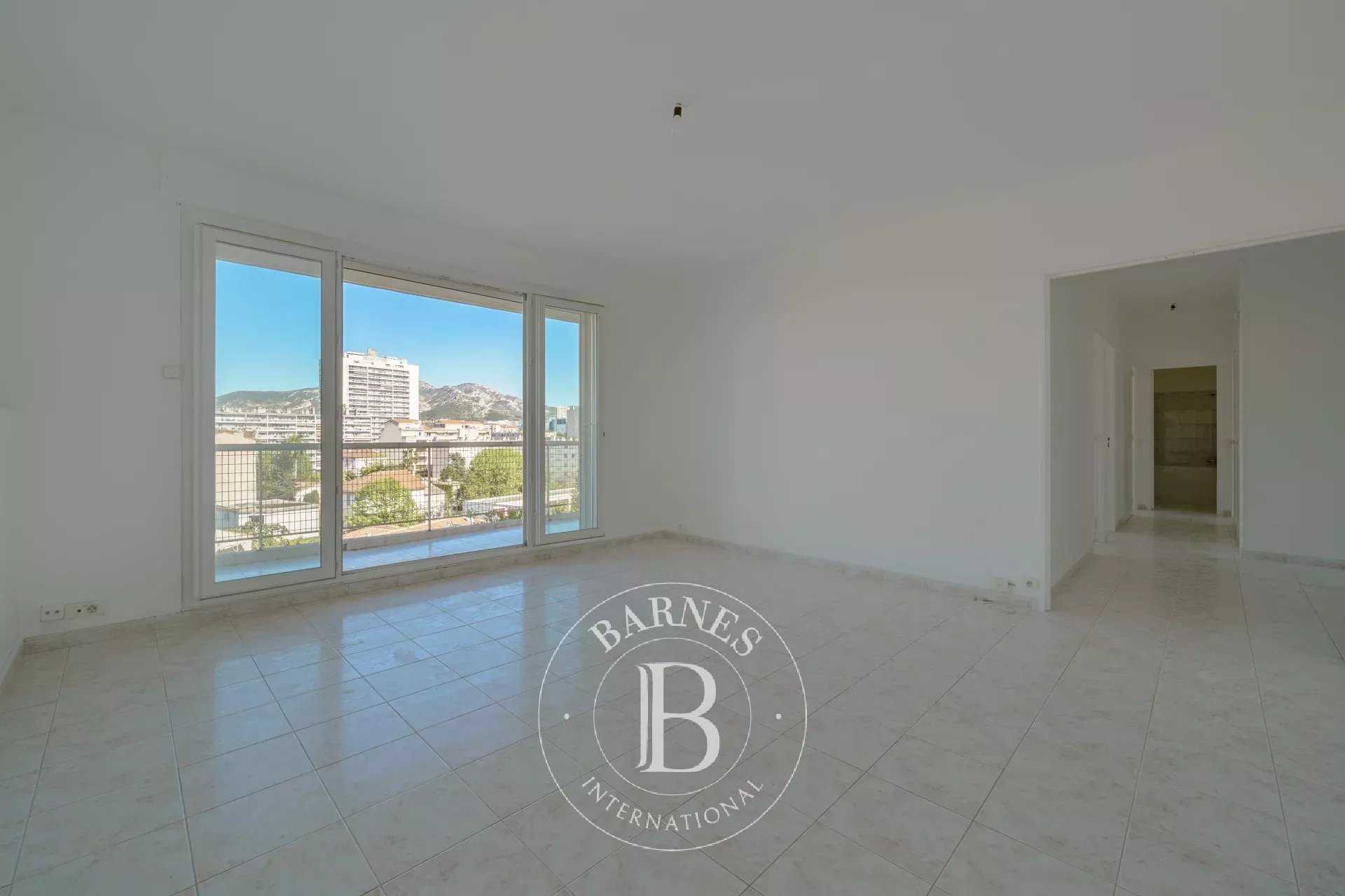 Appartement Marseille 13008  -  ref 85842844 (picture 1)