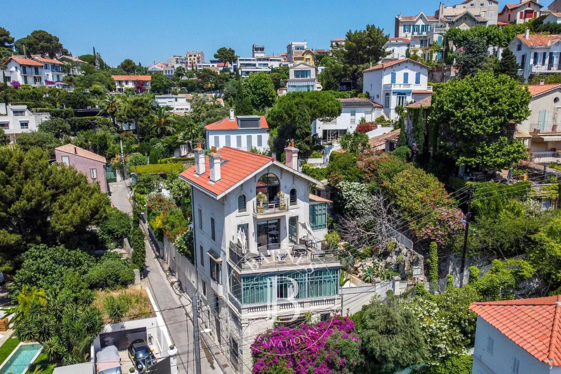 Villa Marseille 13007  -  ref 85623855 (picture 3)