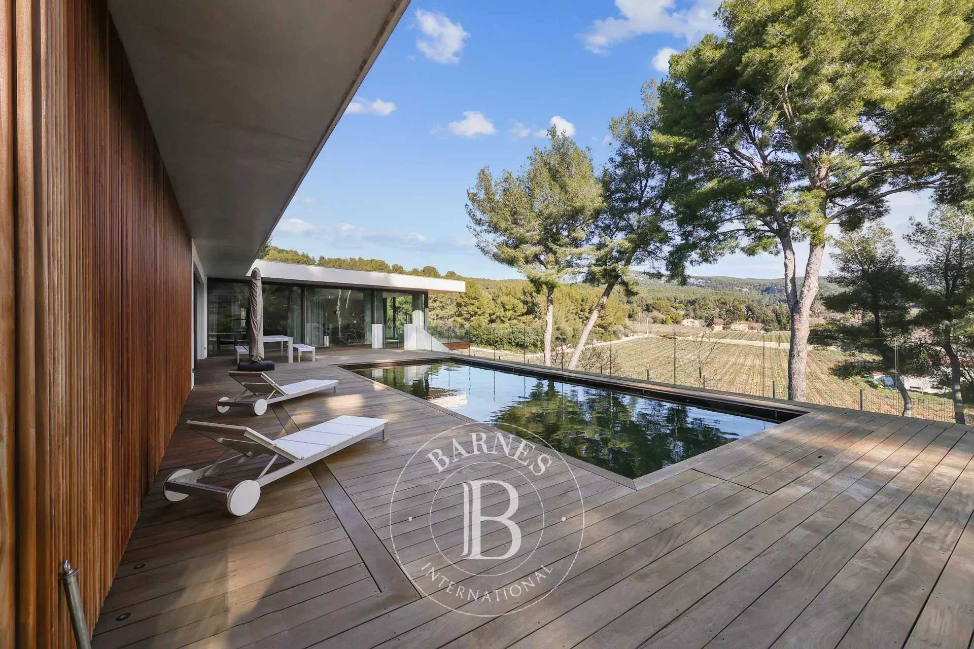 Villa Cassis  -  ref 83936430 (picture 3)