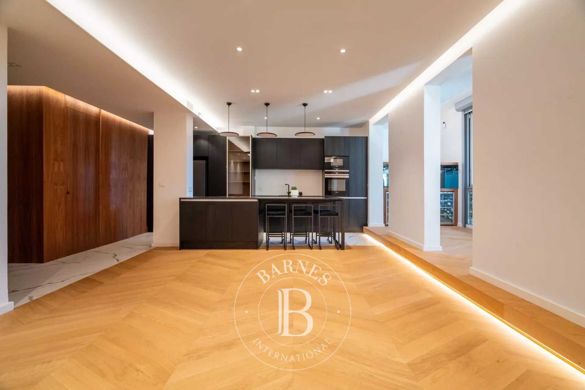 Appartement Marseille 13008  -  ref 86449165 (picture 1)