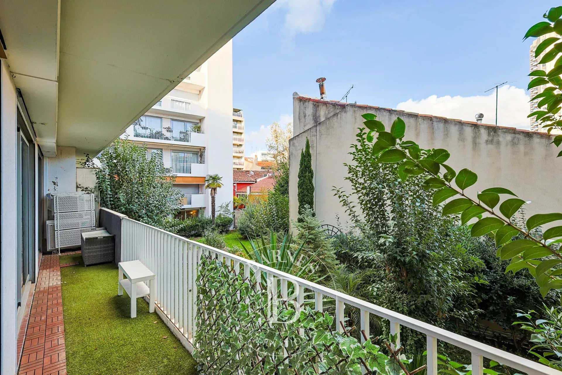 Appartement Marseille 13008  -  ref 86050588 (picture 1)