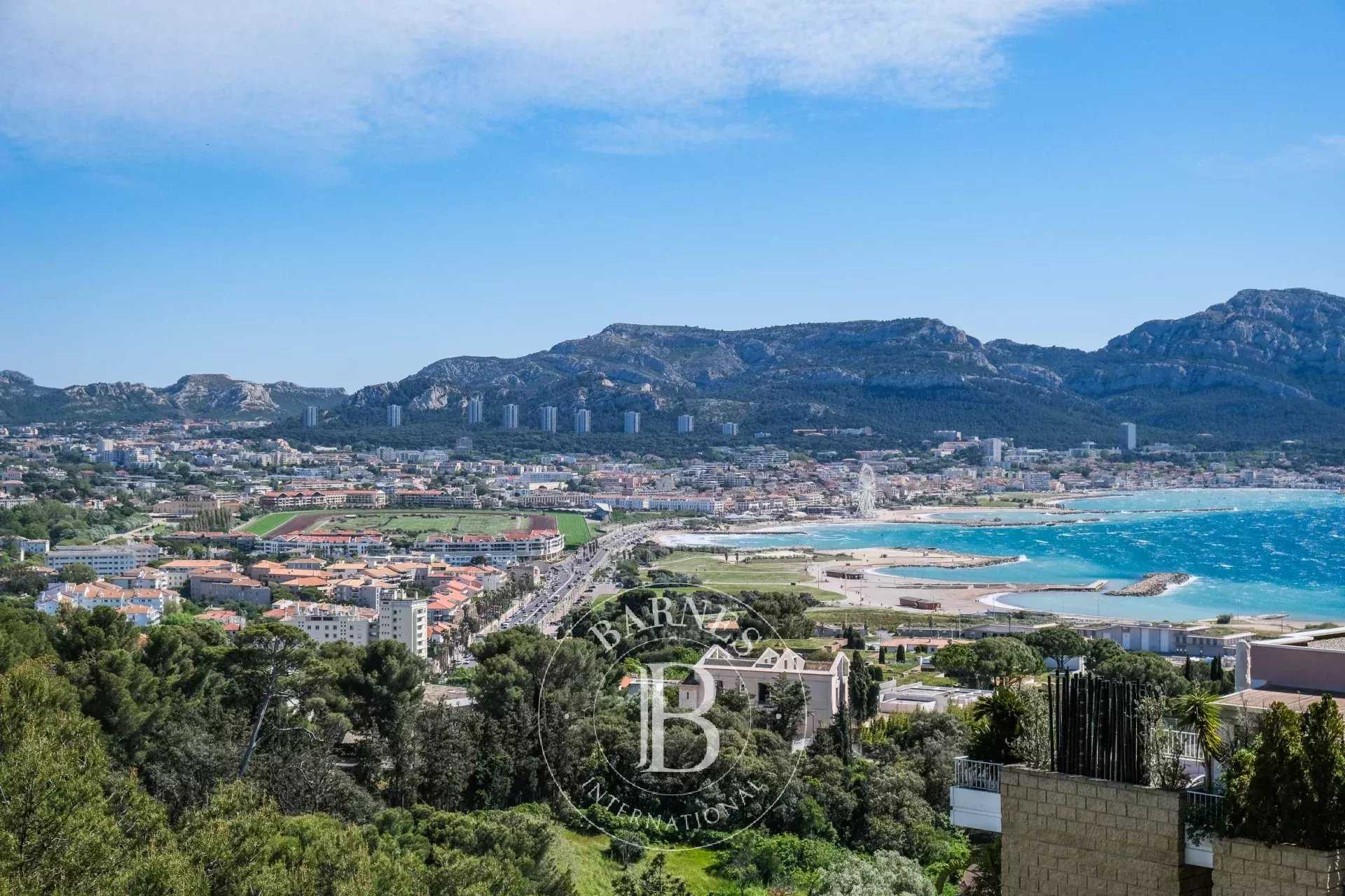 Apartment Marseille 13007  -  ref 85861114 (picture 1)