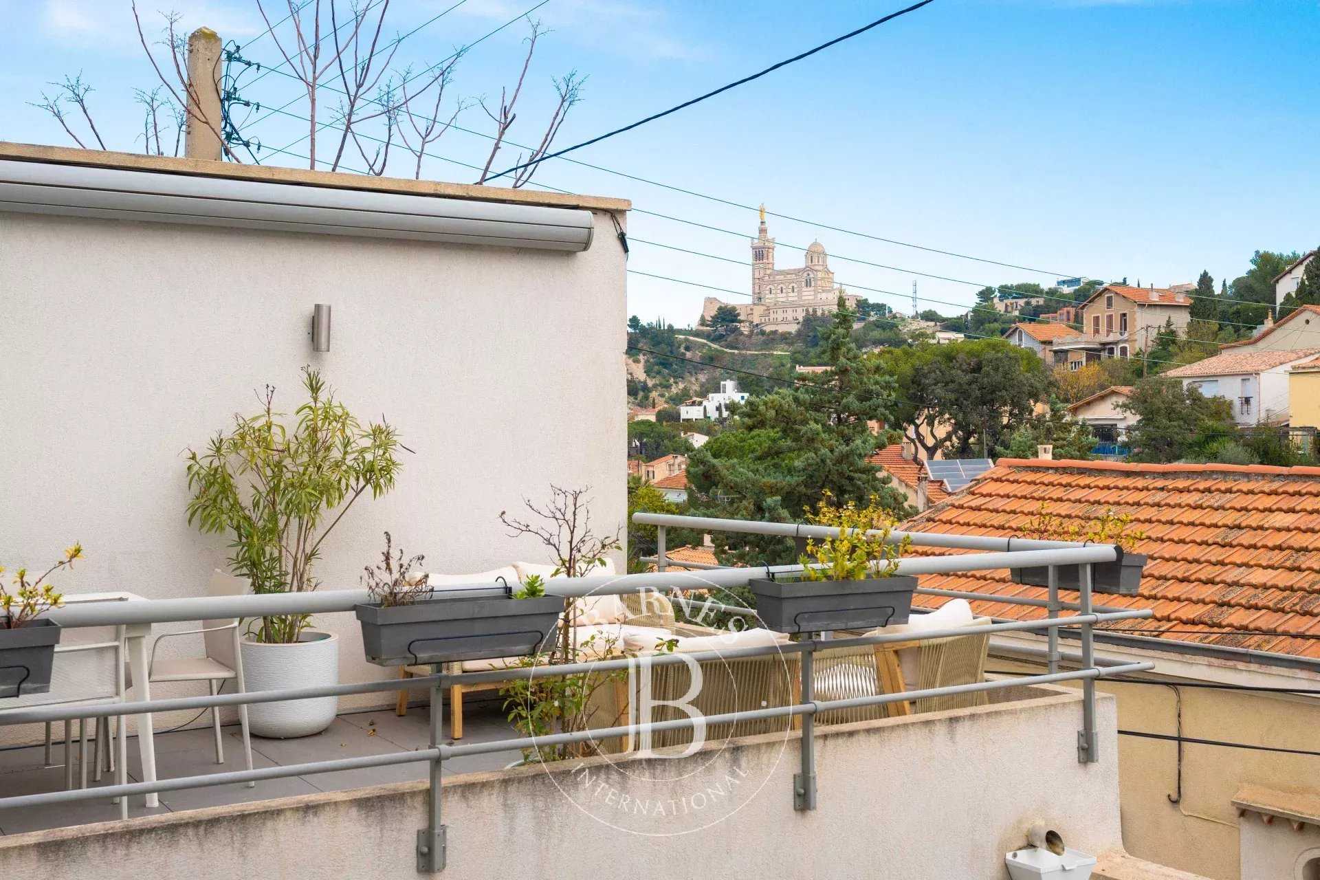 Maison Marseille 13007  -  ref 85508011 (picture 1)