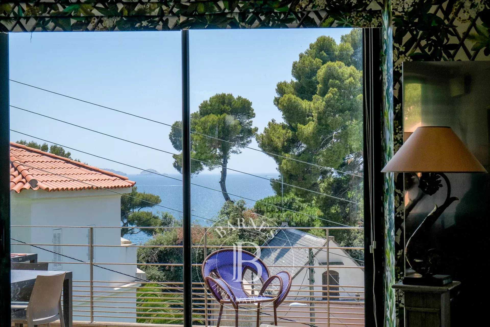 Villa Marseille 13007  -  ref 85623855 (picture 2)