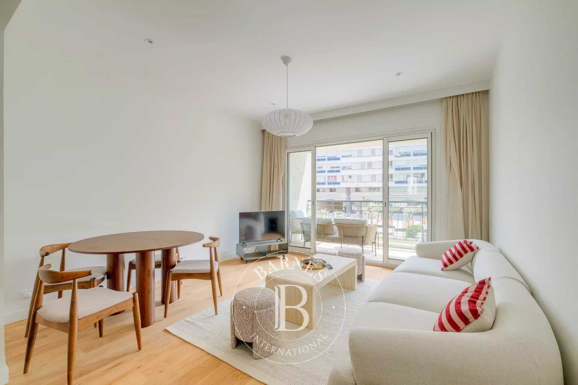 Appartement Marseille 13008  -  ref 86922228 (picture 1)