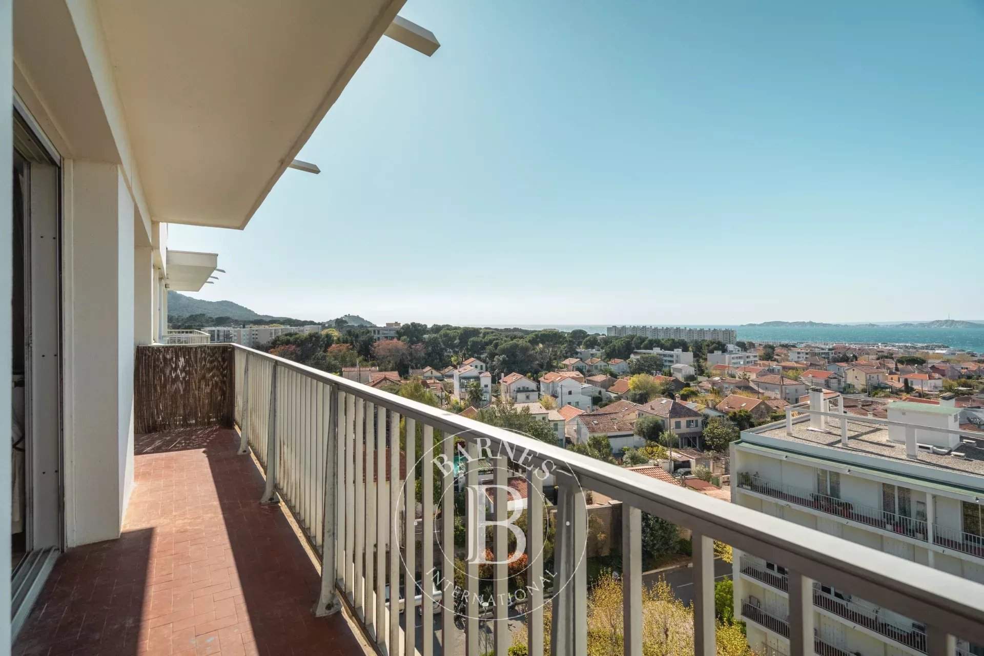 Marseille  - Apartment 3 Bedrooms - picture 12