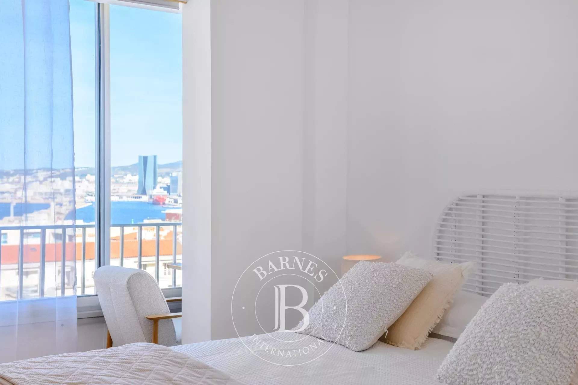 Marseille  - Apartment 2 Bedrooms - picture 8