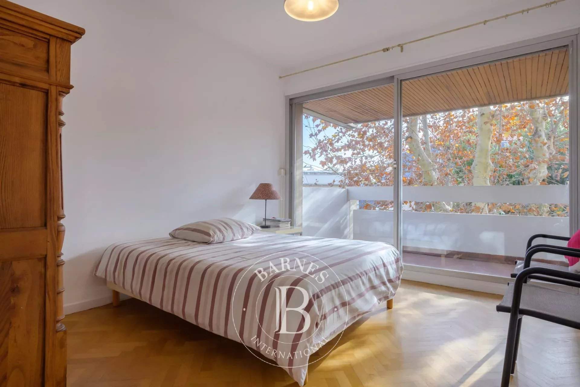 Marseille  - Apartment 3 Bedrooms - picture 12