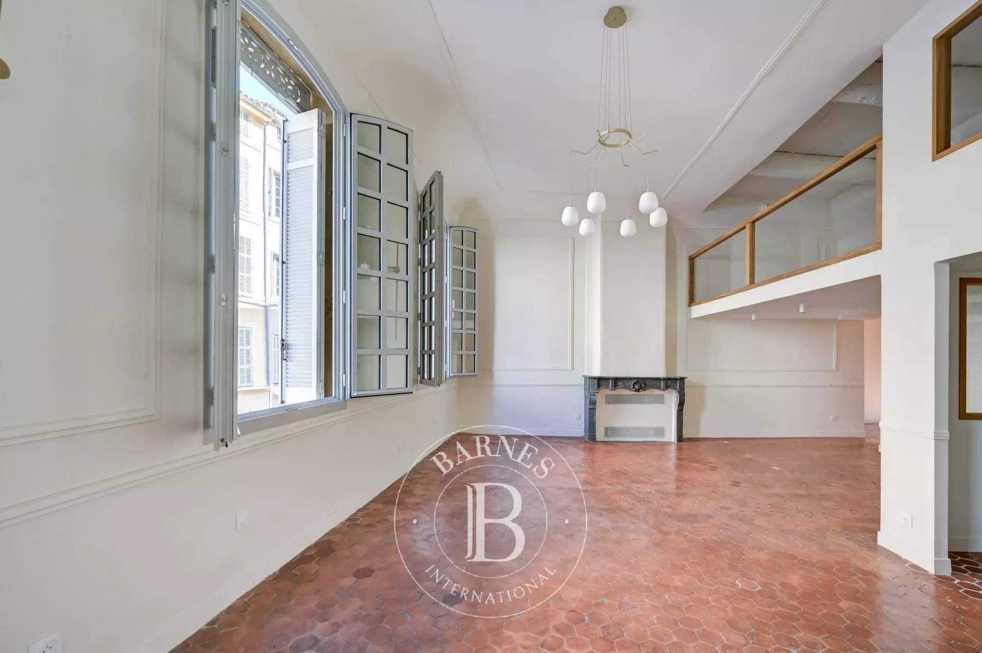 Aix-en-Provence  - Apartment 2 Bedrooms - picture 10