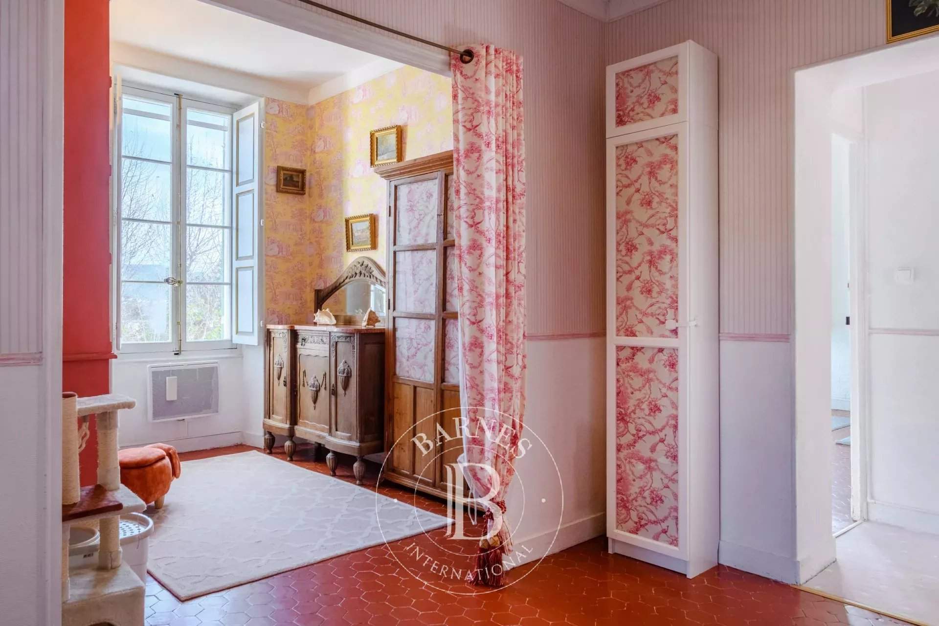 Marseille  - House 6 Bedrooms - picture 10