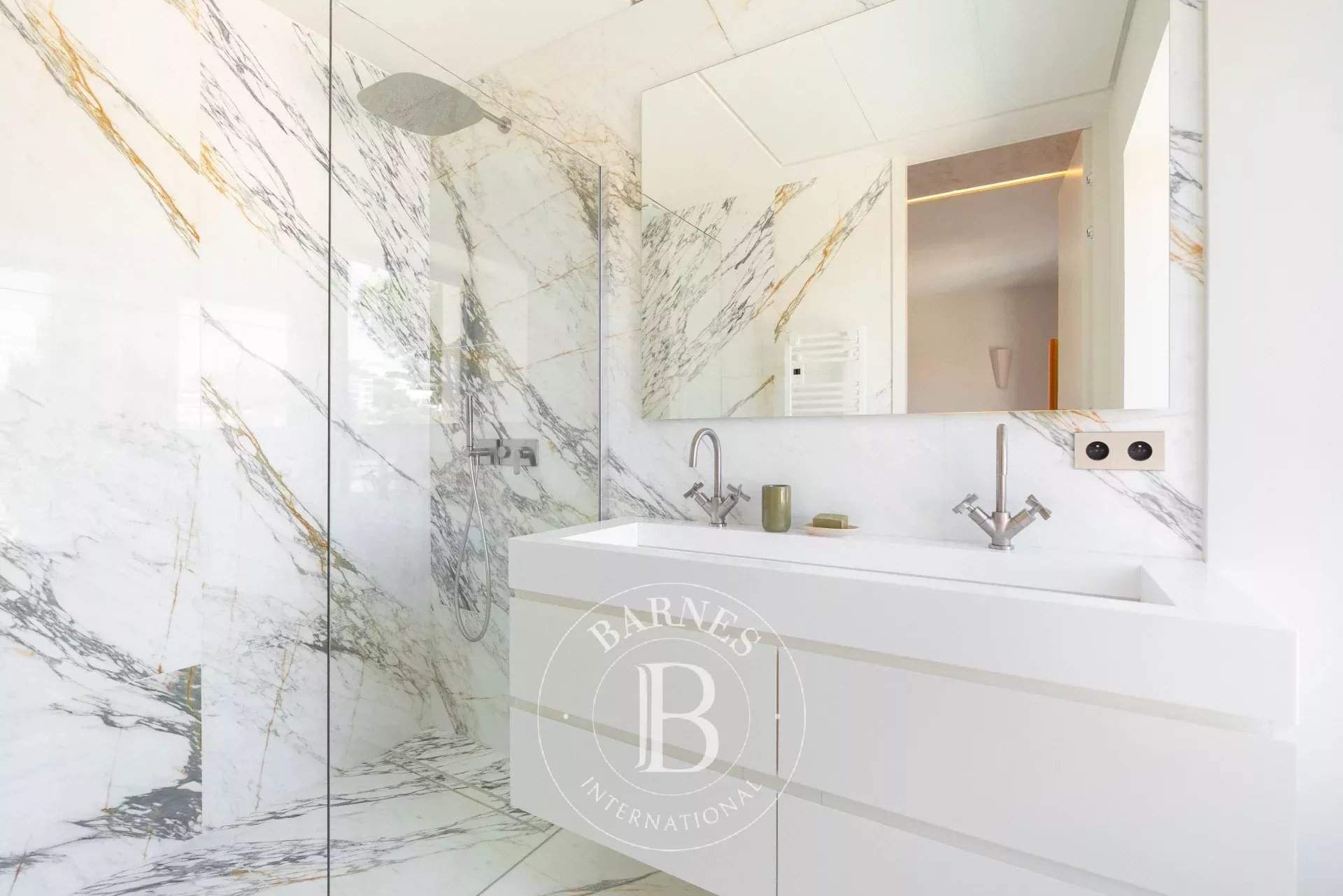 Marseille  - Villa 5 Pièces 4 Chambres - picture 15