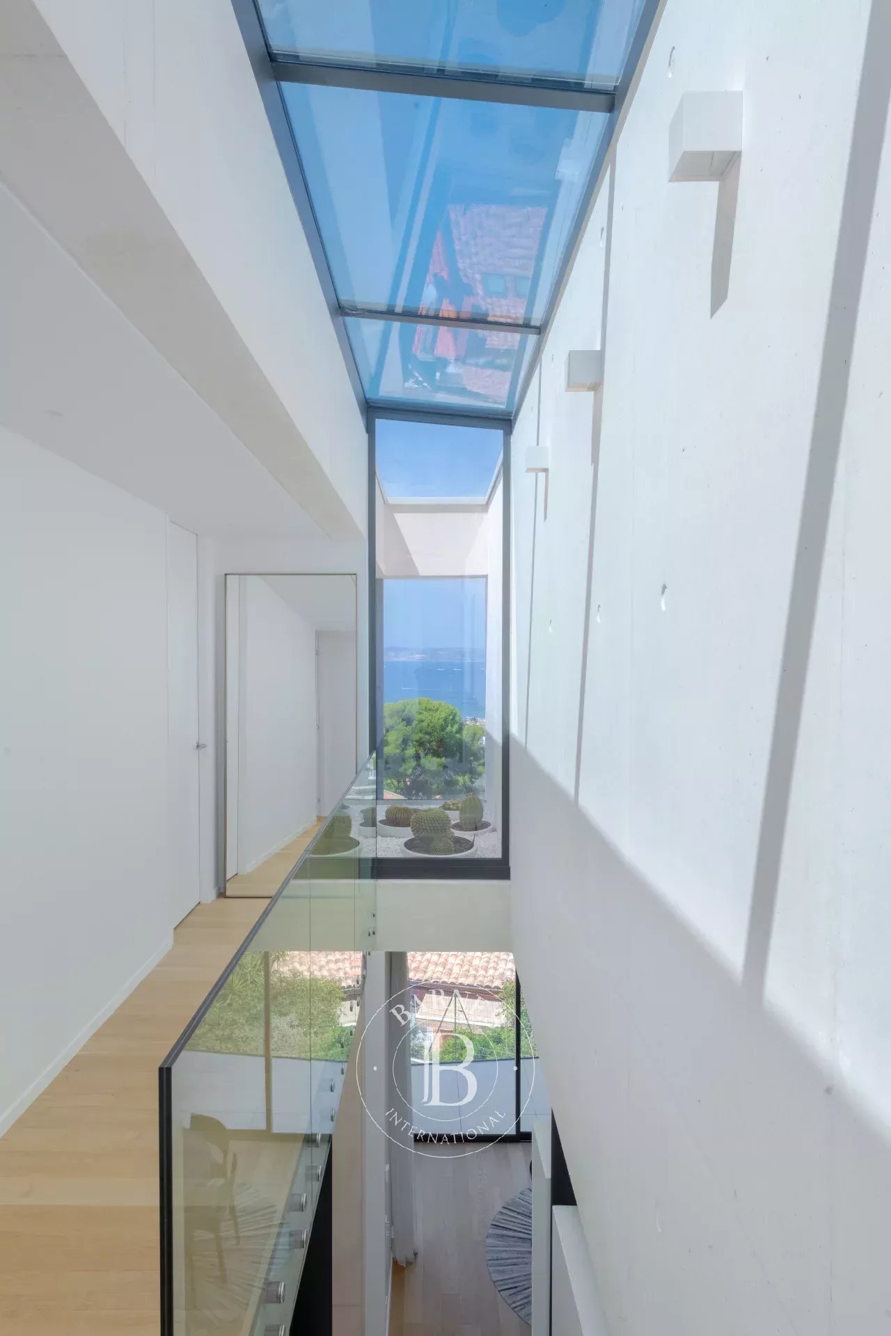 Marseille  - Maison 6 Pièces 5 Chambres - picture 16