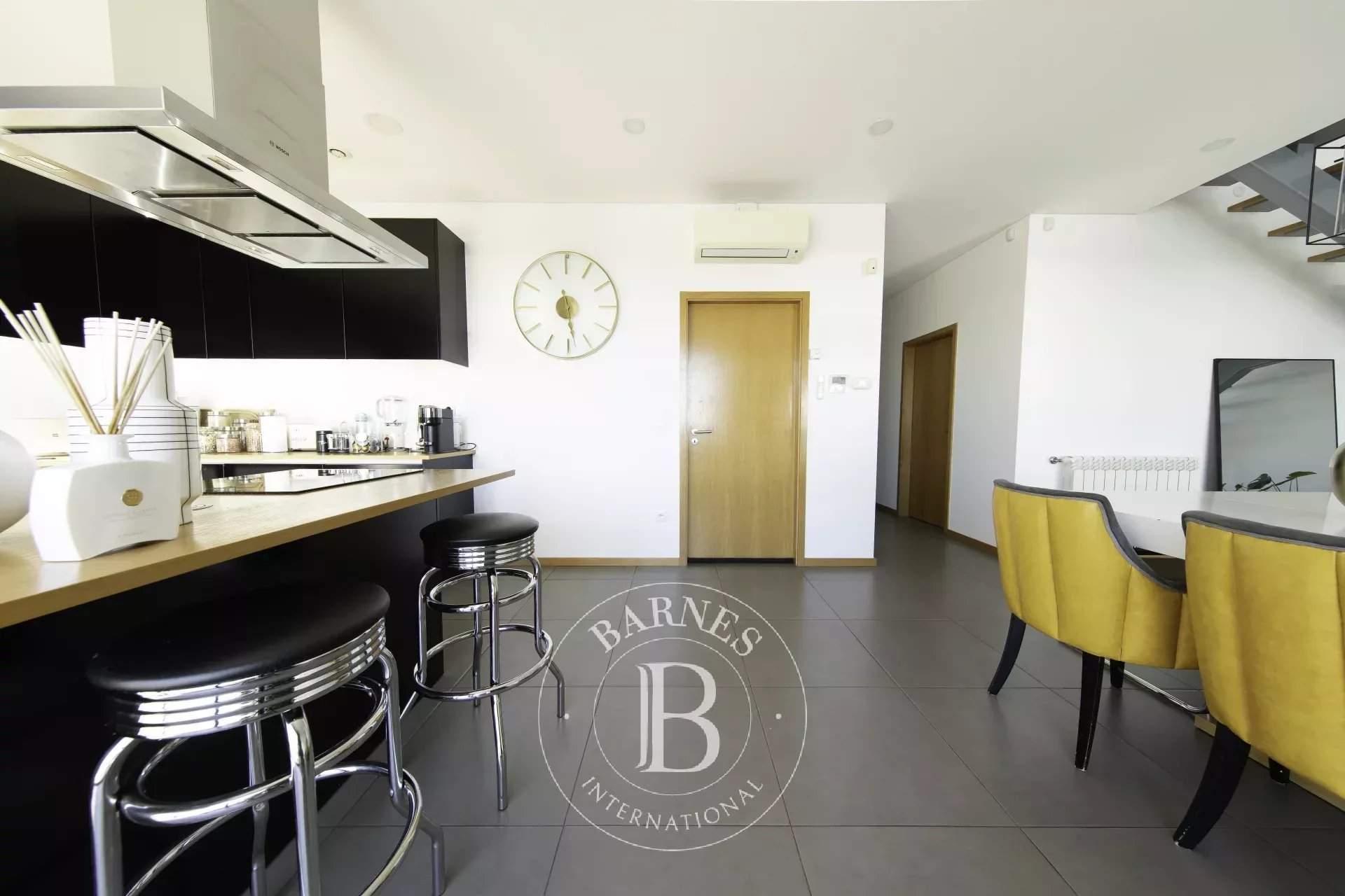 Martigues  - Villa 5 Pi&egrave;ces 4 Chambres - picture 2