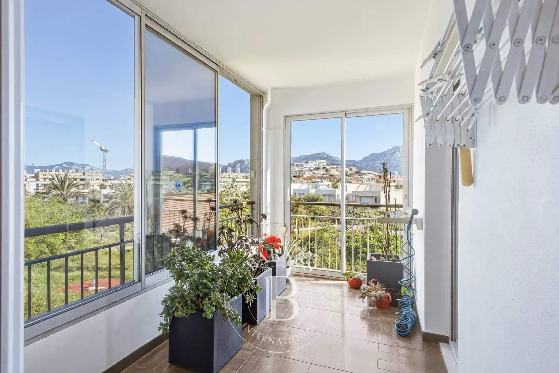Marseille  - Apartment 3 Bedrooms - picture 11