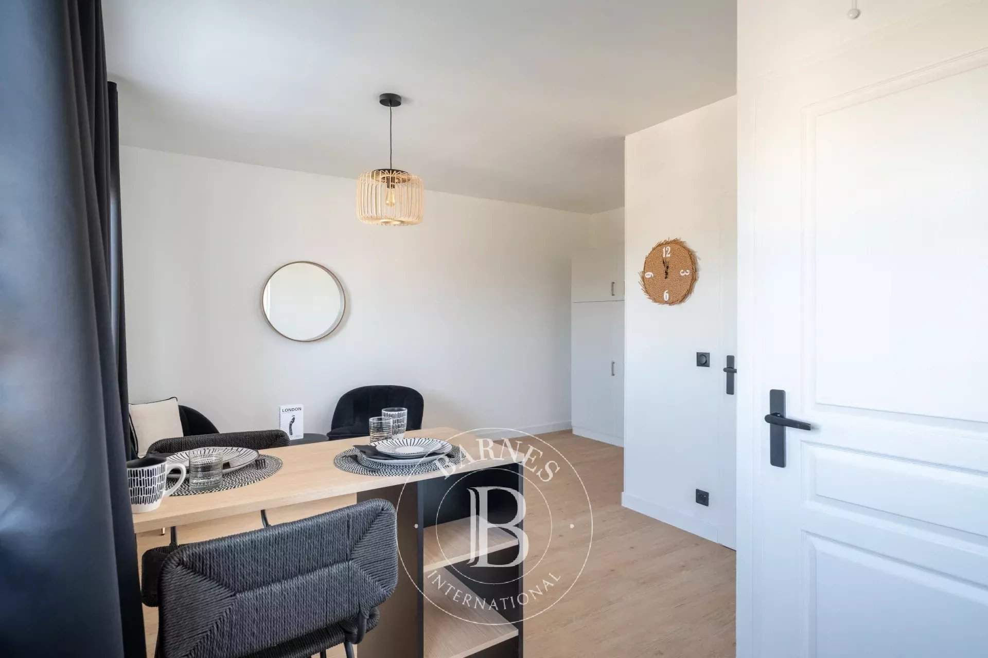 Marseille  - Apartment 1 Bedroom - picture 17