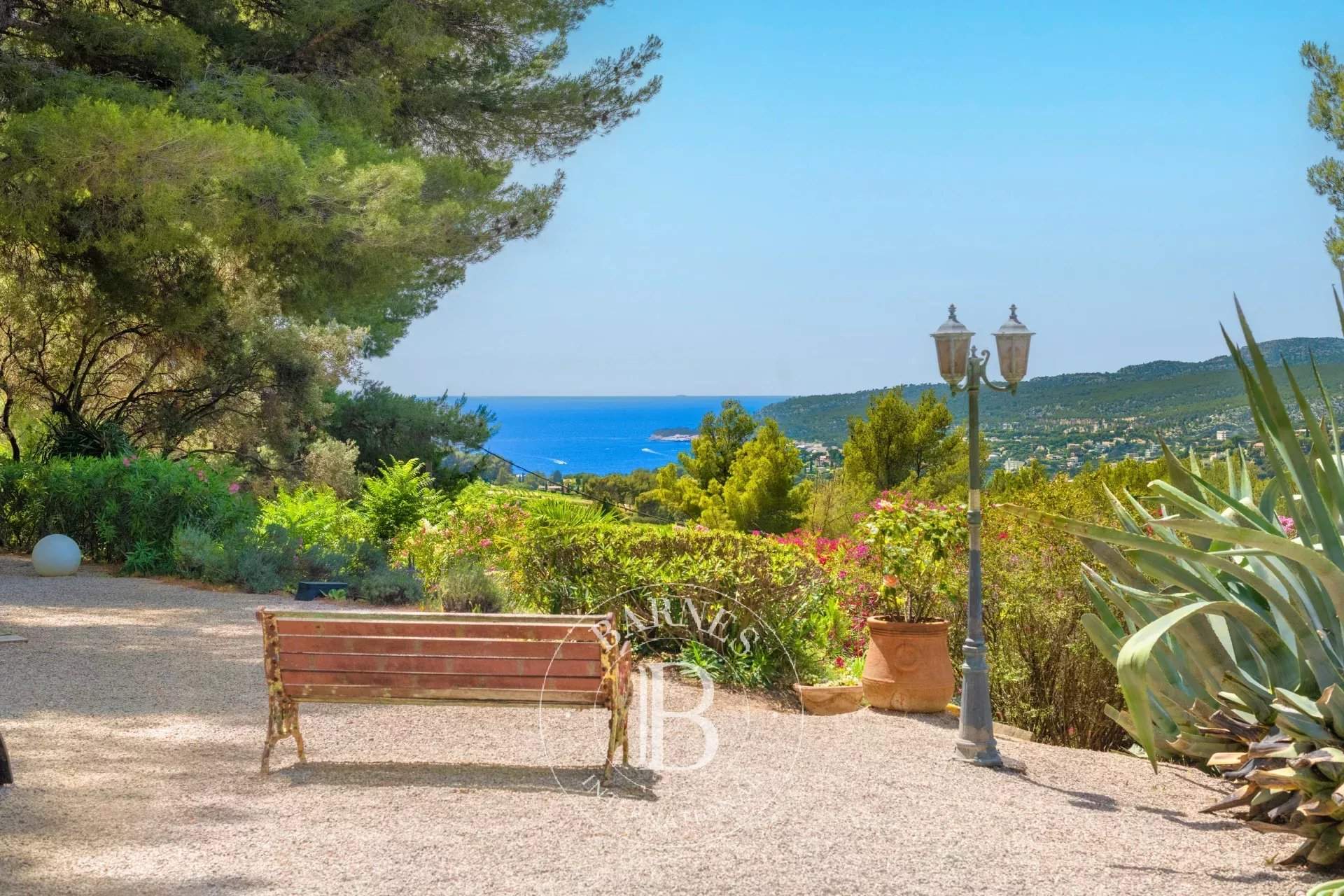 Cassis  - Property 4 Bedrooms - picture 12