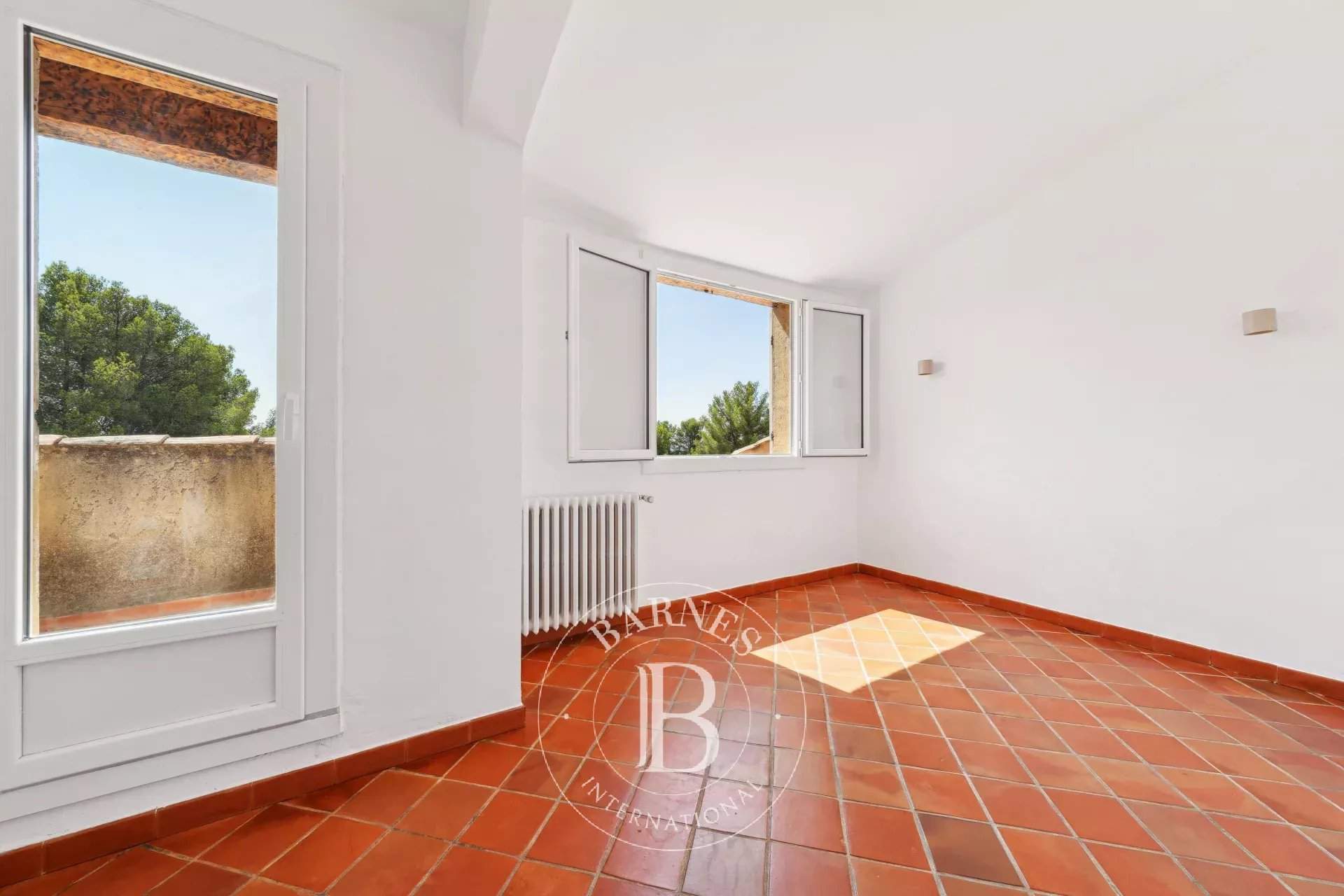 La Ciotat  - Maison 6 Pièces 5 Chambres - picture 12