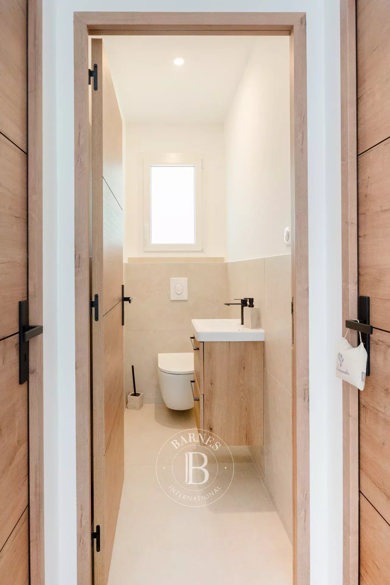 Cabriès  - Maison 7 Pi&egrave;ces 5 Chambres - picture 9