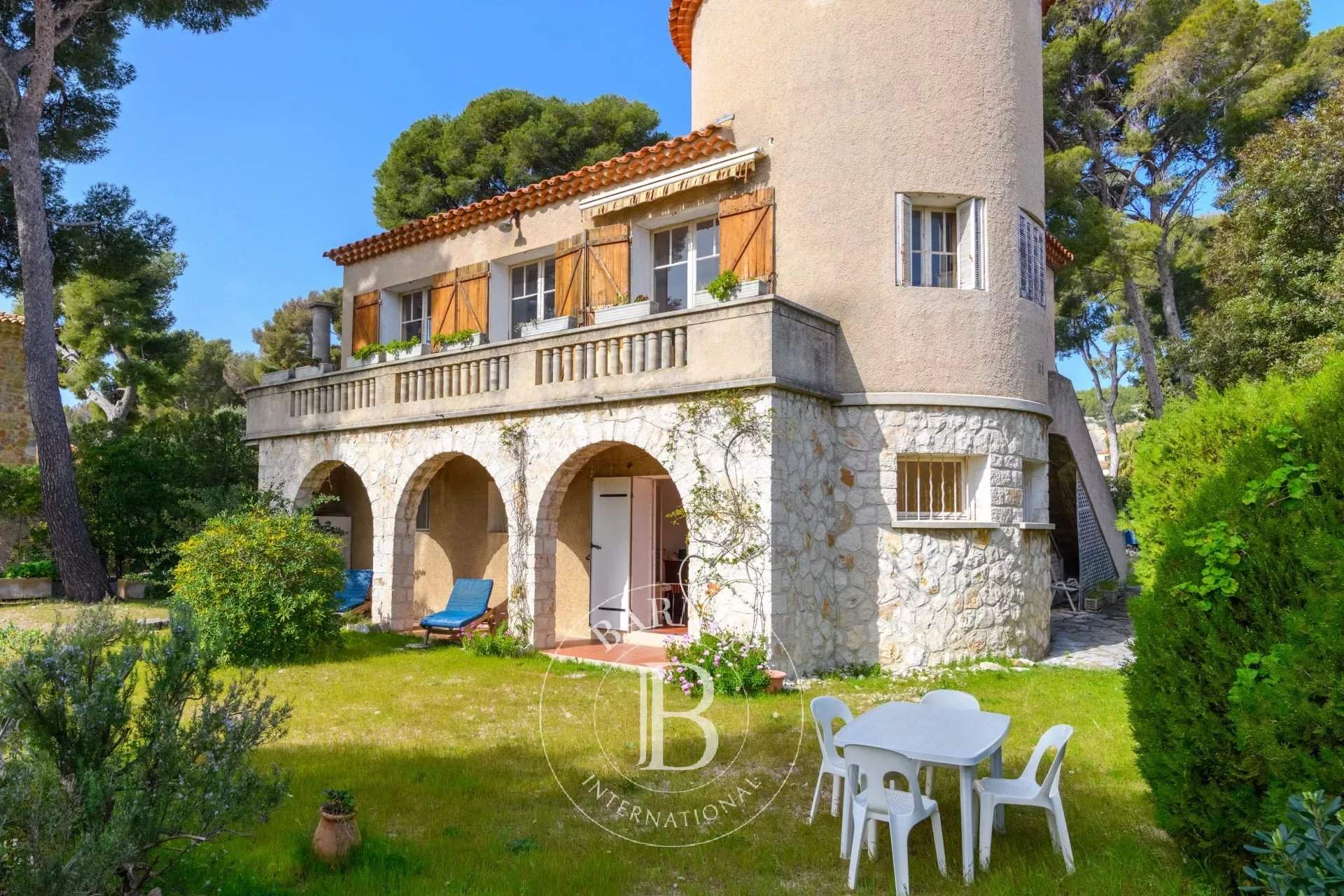 Cassis  - Maison 9 Pi&egrave;ces 5 Chambres - picture 10