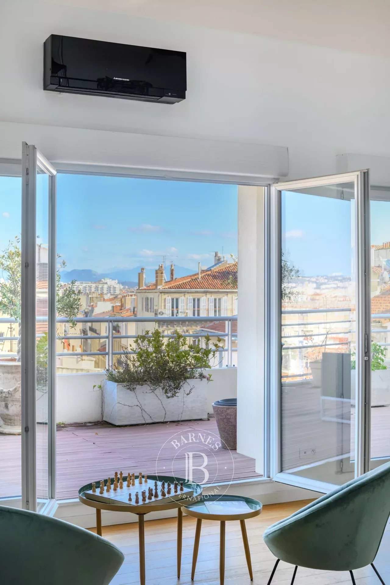 Marseille  - Appartement 6 Pi&egrave;ces 3 Chambres - picture 11