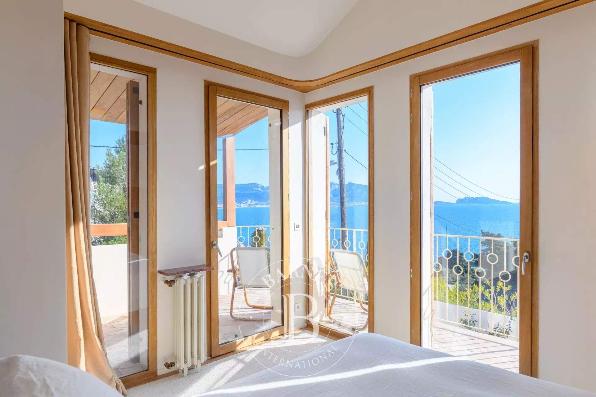 Marseille  - Maison 5 Pi&egrave;ces 4 Chambres - picture 10