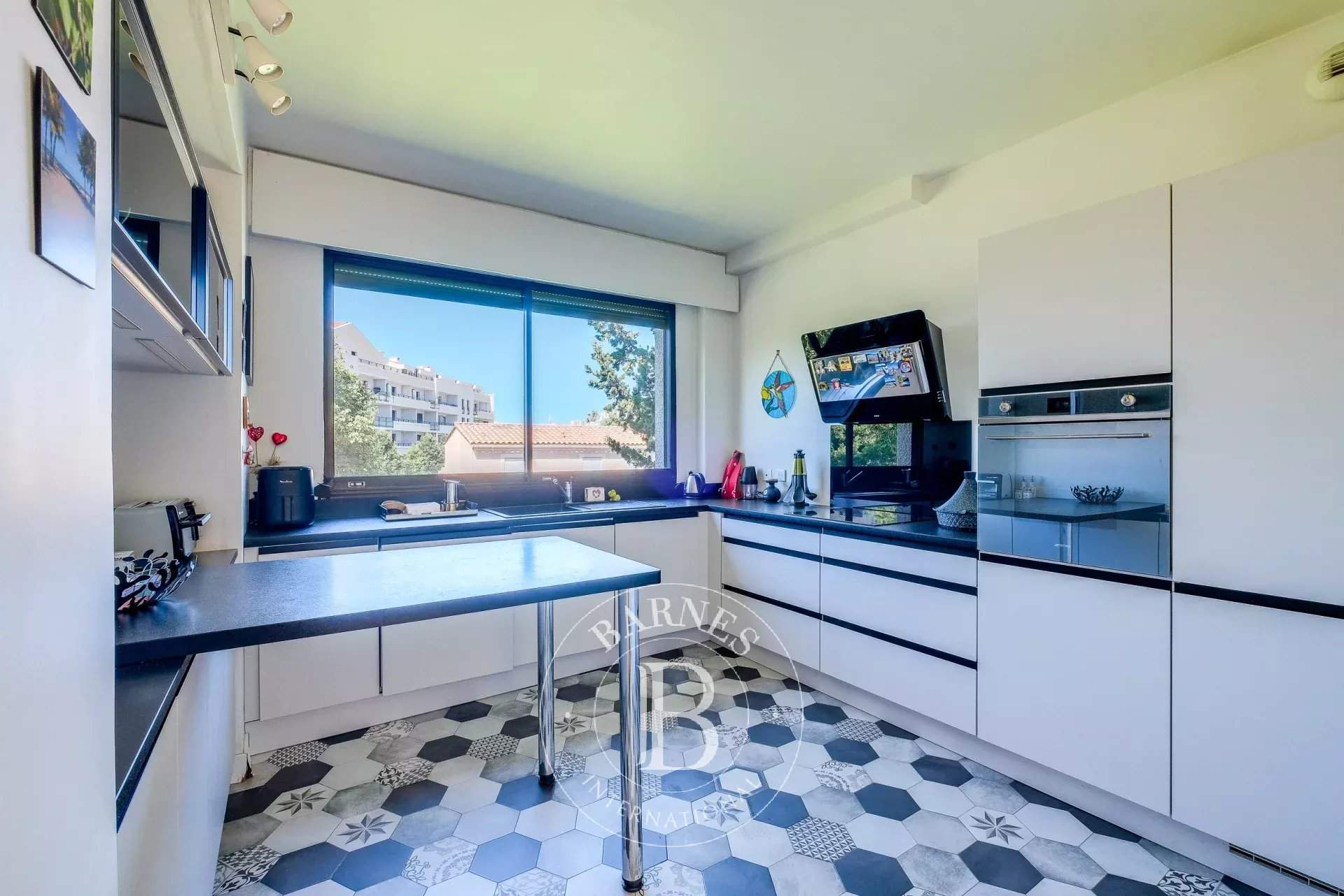 Marseille  - Apartment 4 Bedrooms - picture 13