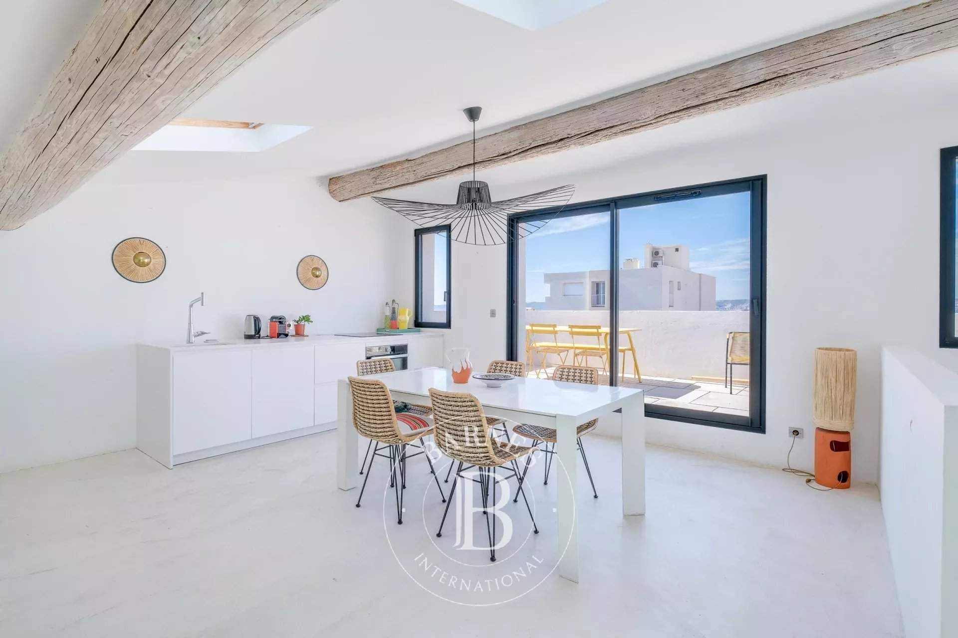 Marseille  - House 3 Bedrooms - picture 12