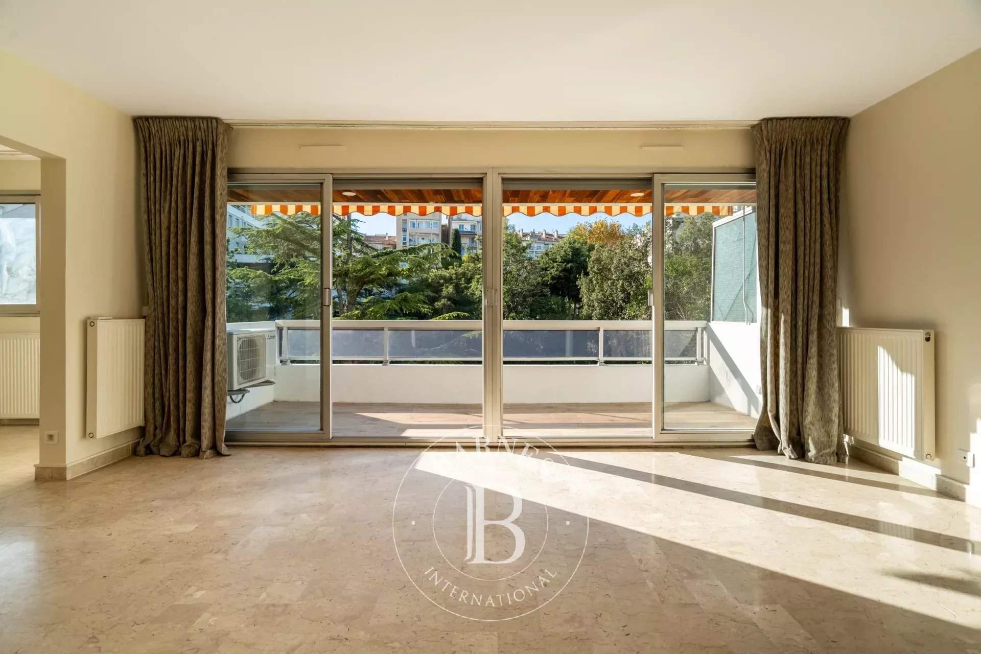 Marseille  - Apartment 2 Bedrooms - picture 1