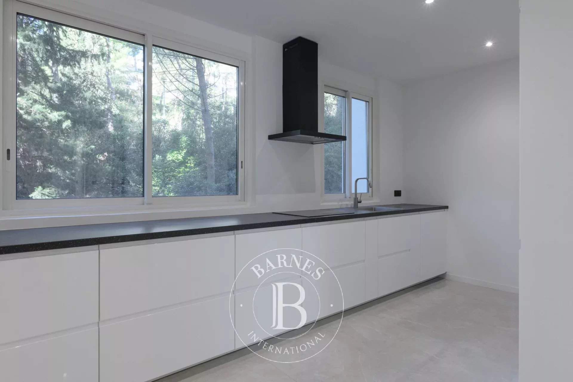 Marseille  - Appartement 6 Pièces 3 Chambres - picture 7