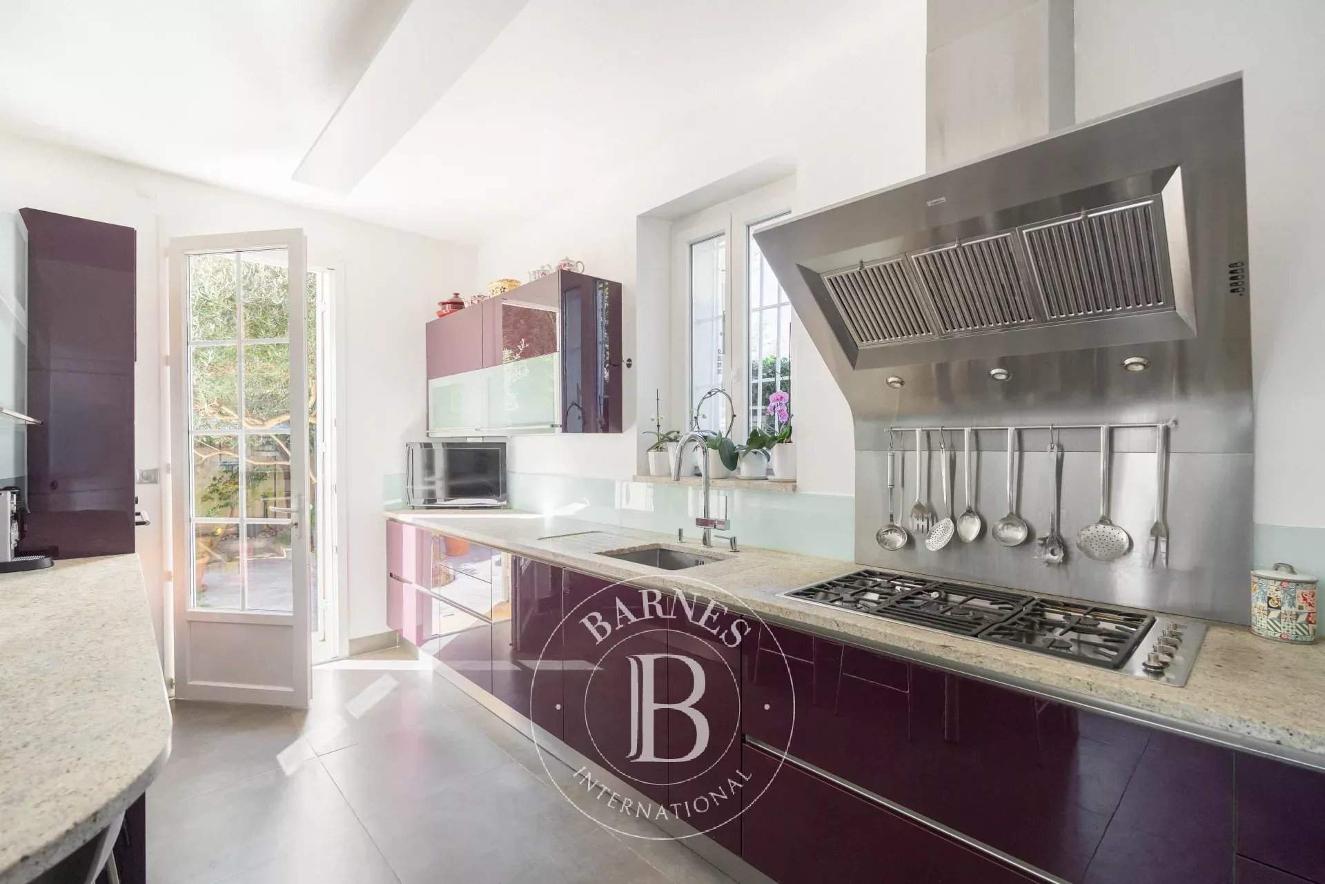 Marseille  - House 4 Bedrooms - picture 13