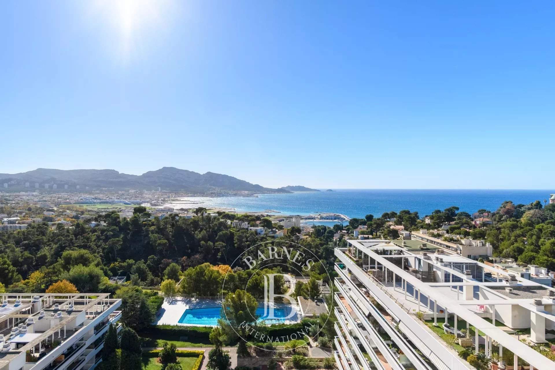 Marseille  - Appartement 6 Pièces 4 Chambres - picture 10