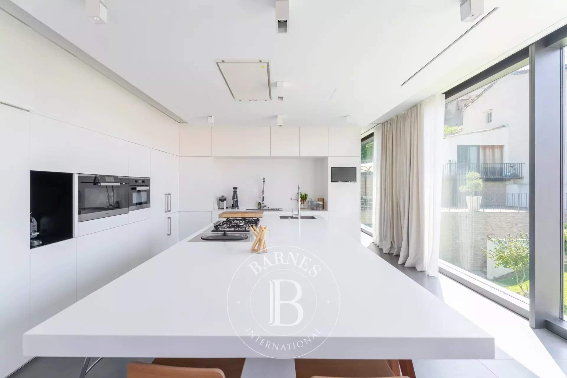 Marseille  - House 4 Bedrooms - picture 12