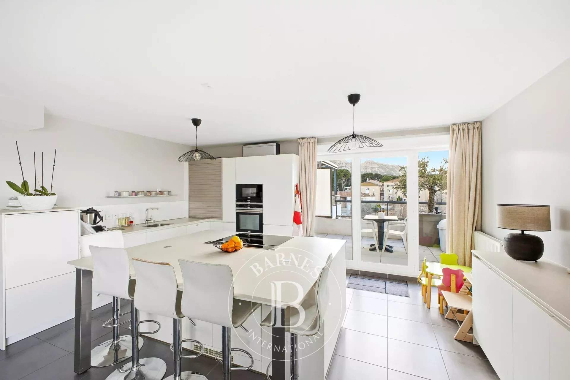 Marseille  - Apartment 4 Bedrooms - picture 6