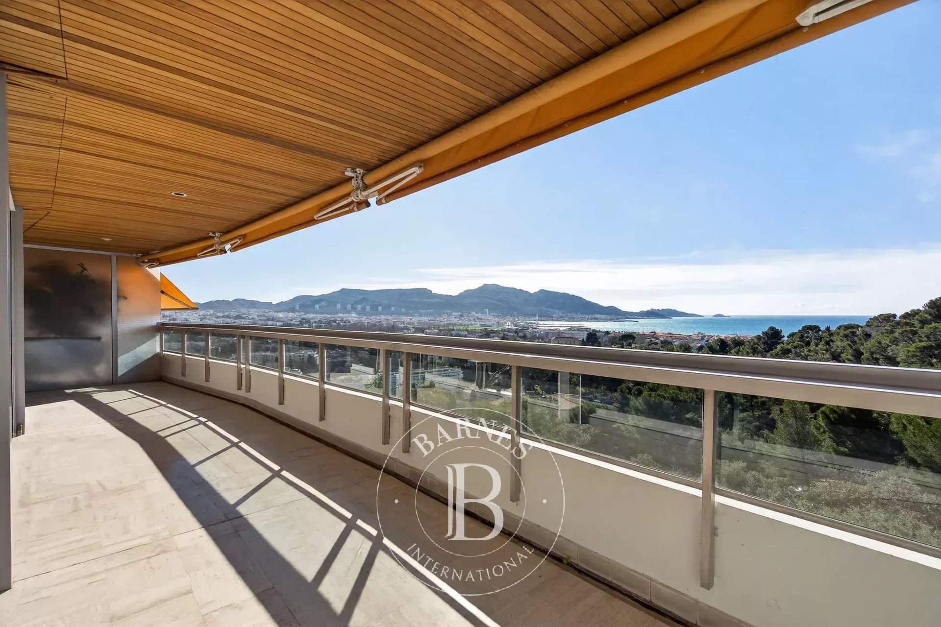 Marseille  - Apartment 2 Bedrooms - picture 2