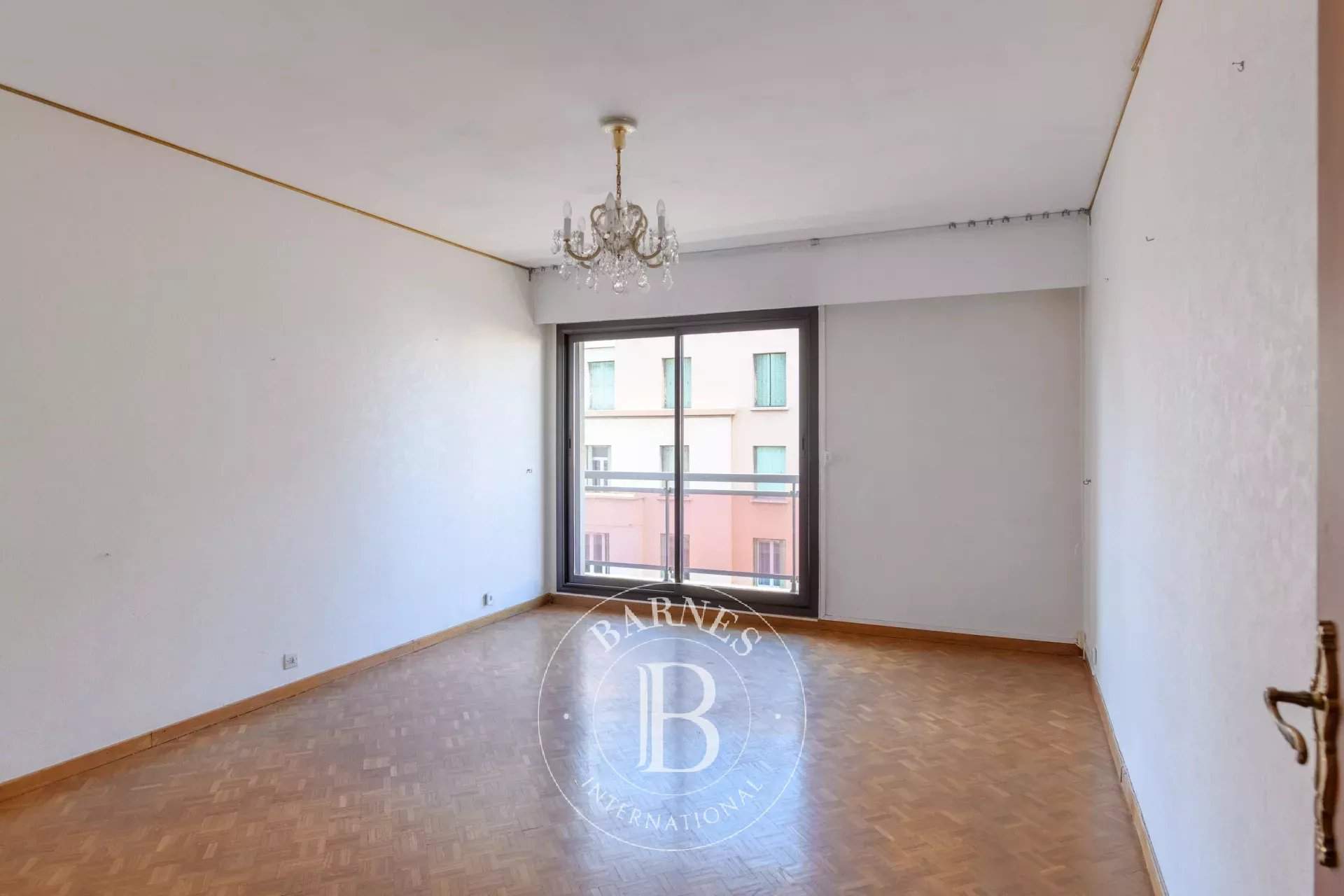 Marseille  - Appartement 8 Pi&egrave;ces 5 Chambres - picture 8