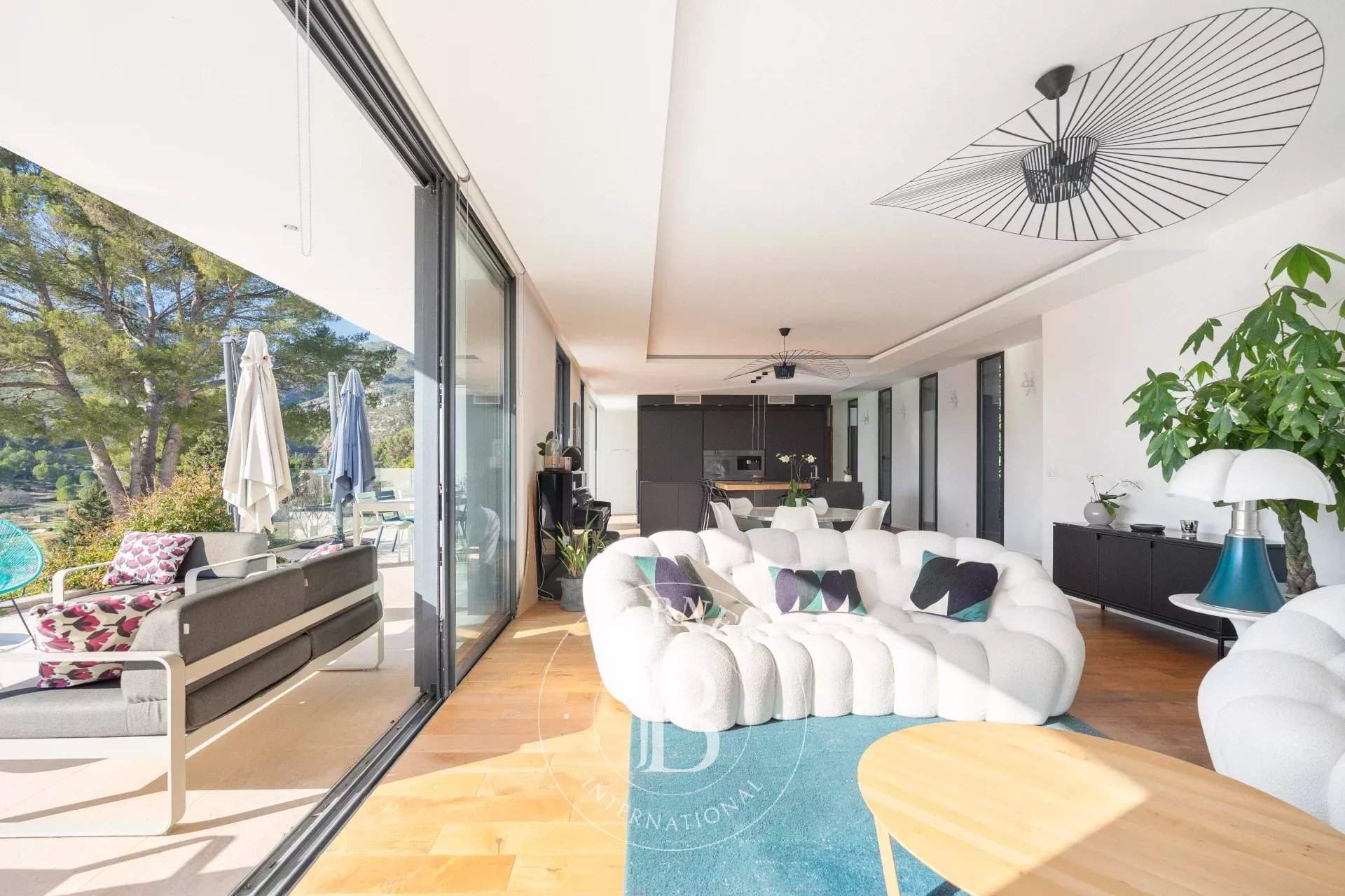 Roquevaire  - Maison 5 Pi&egrave;ces 4 Chambres - picture 11