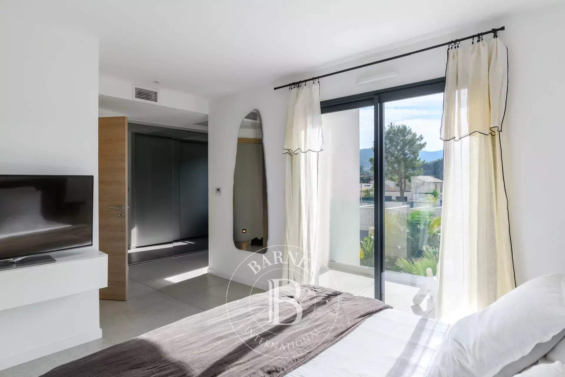 Marseille  - House 3 Bedrooms - picture 18