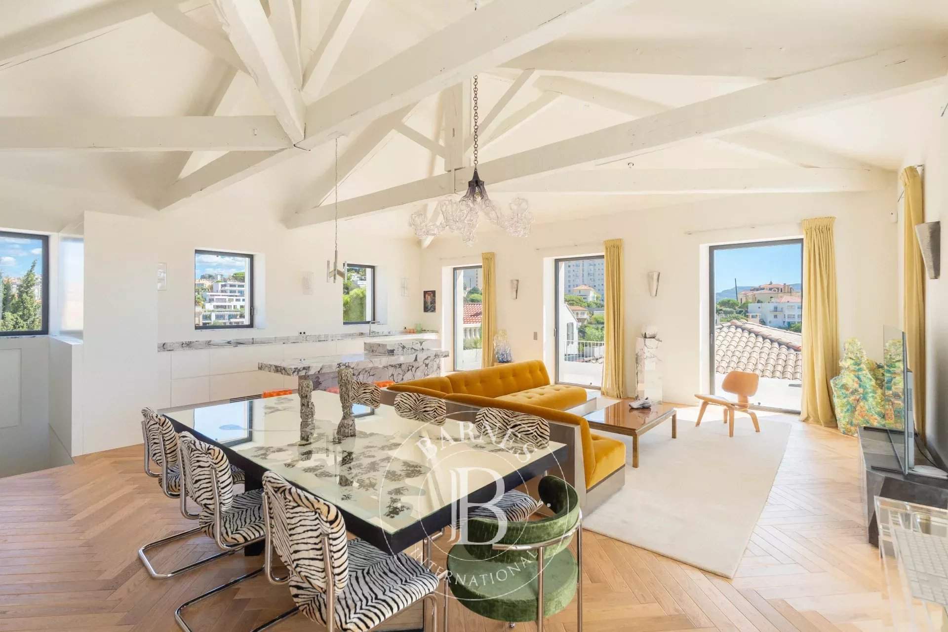 Marseille  - Villa 5 Pièces 4 Chambres - picture 10