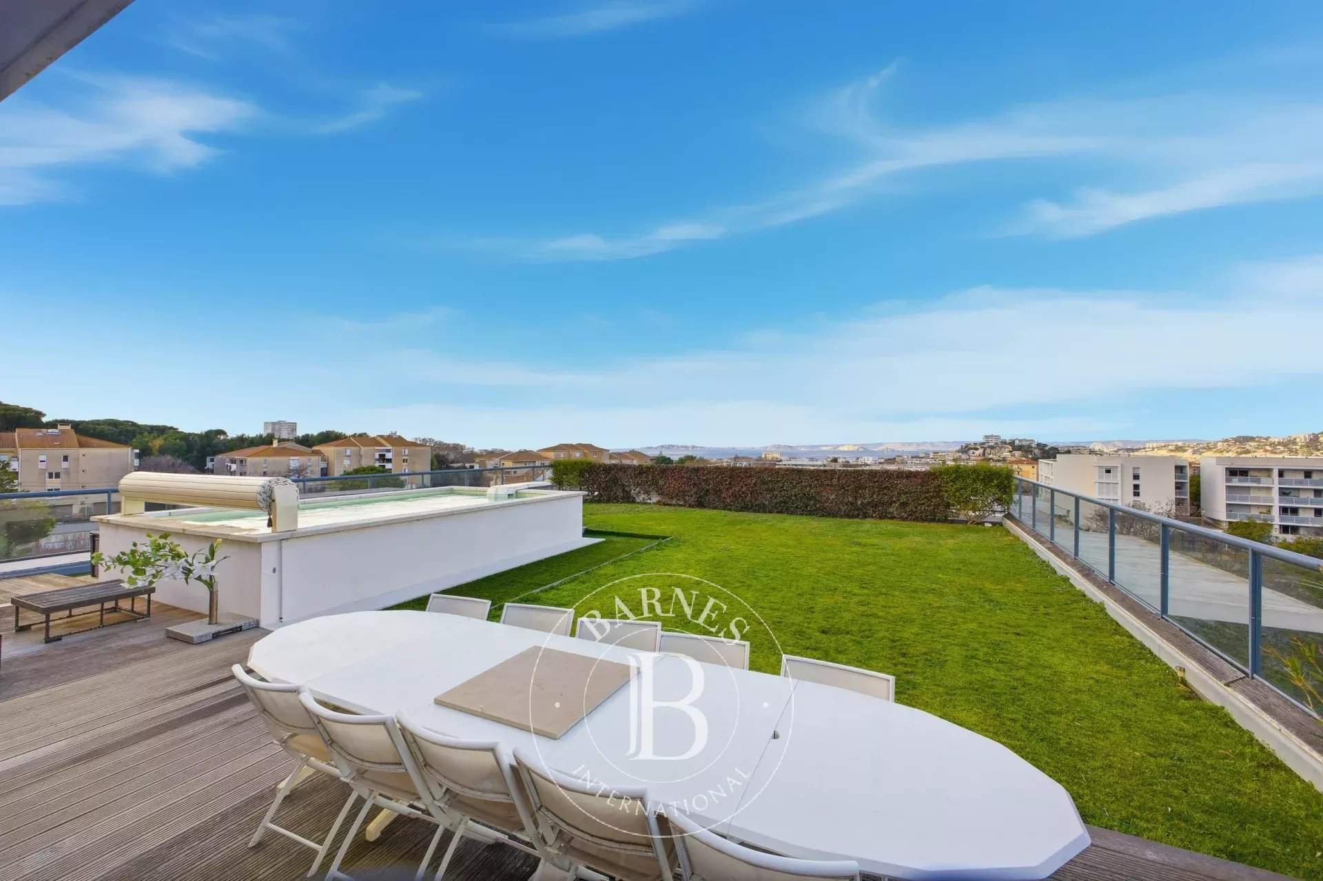 Marseille  - Apartment 4 Bedrooms - picture 12