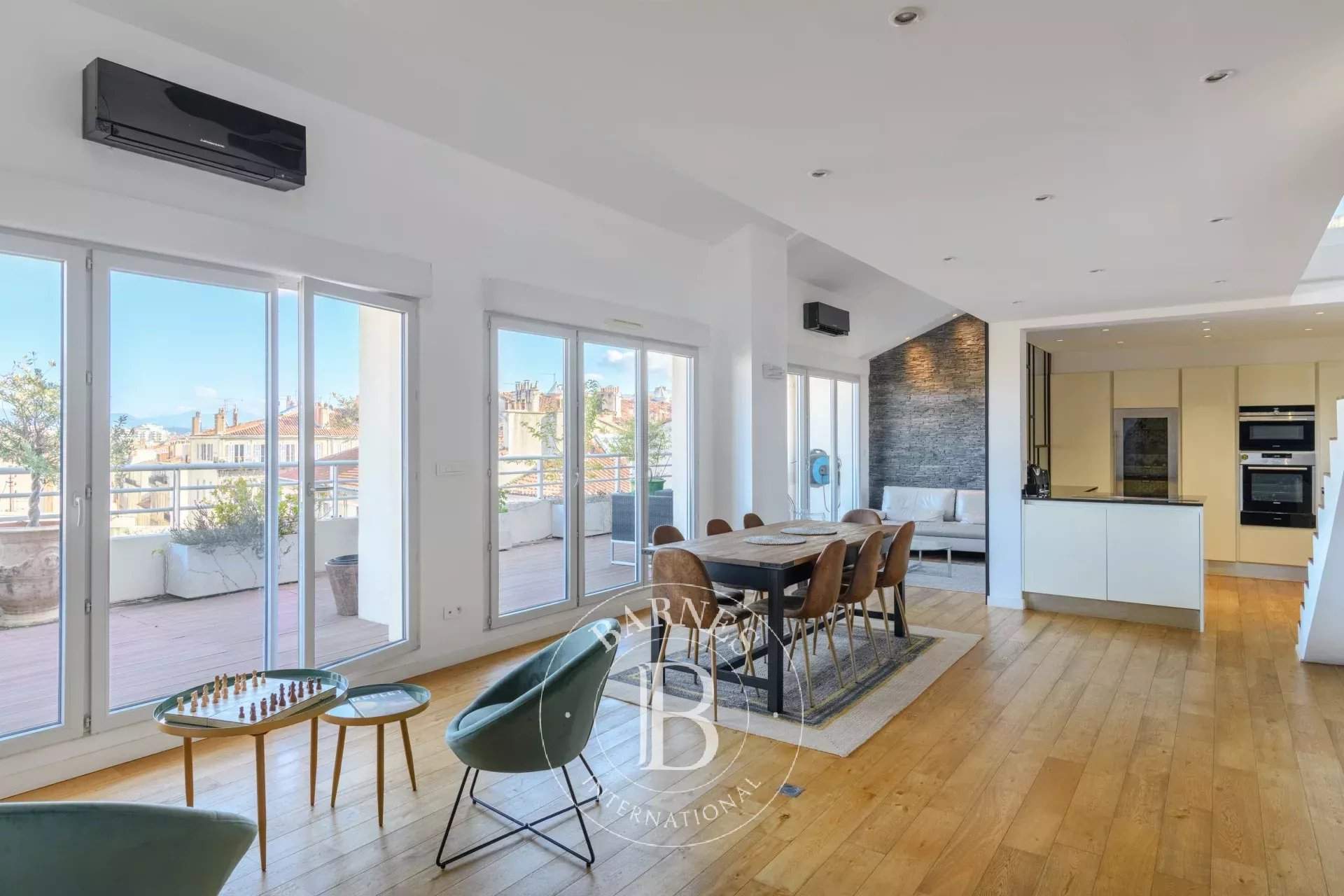 Marseille  - Apartment 4 Bedrooms - picture 6