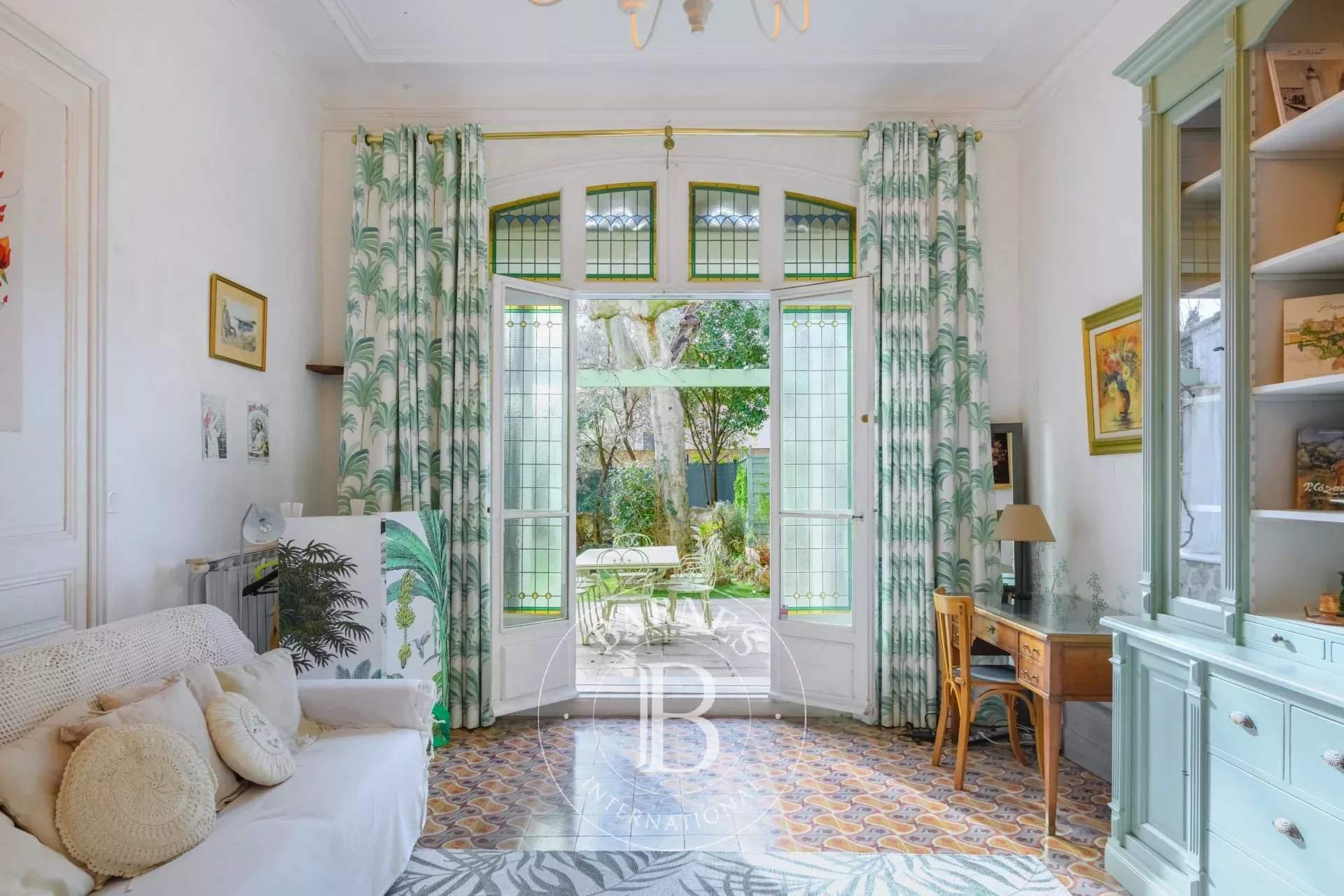 Marseille  - House 6 Bedrooms - picture 6