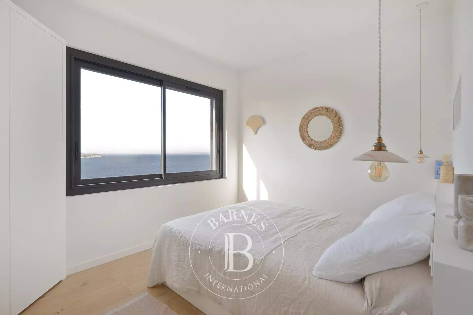 Marseille  - Apartment 3 Bedrooms - picture 8