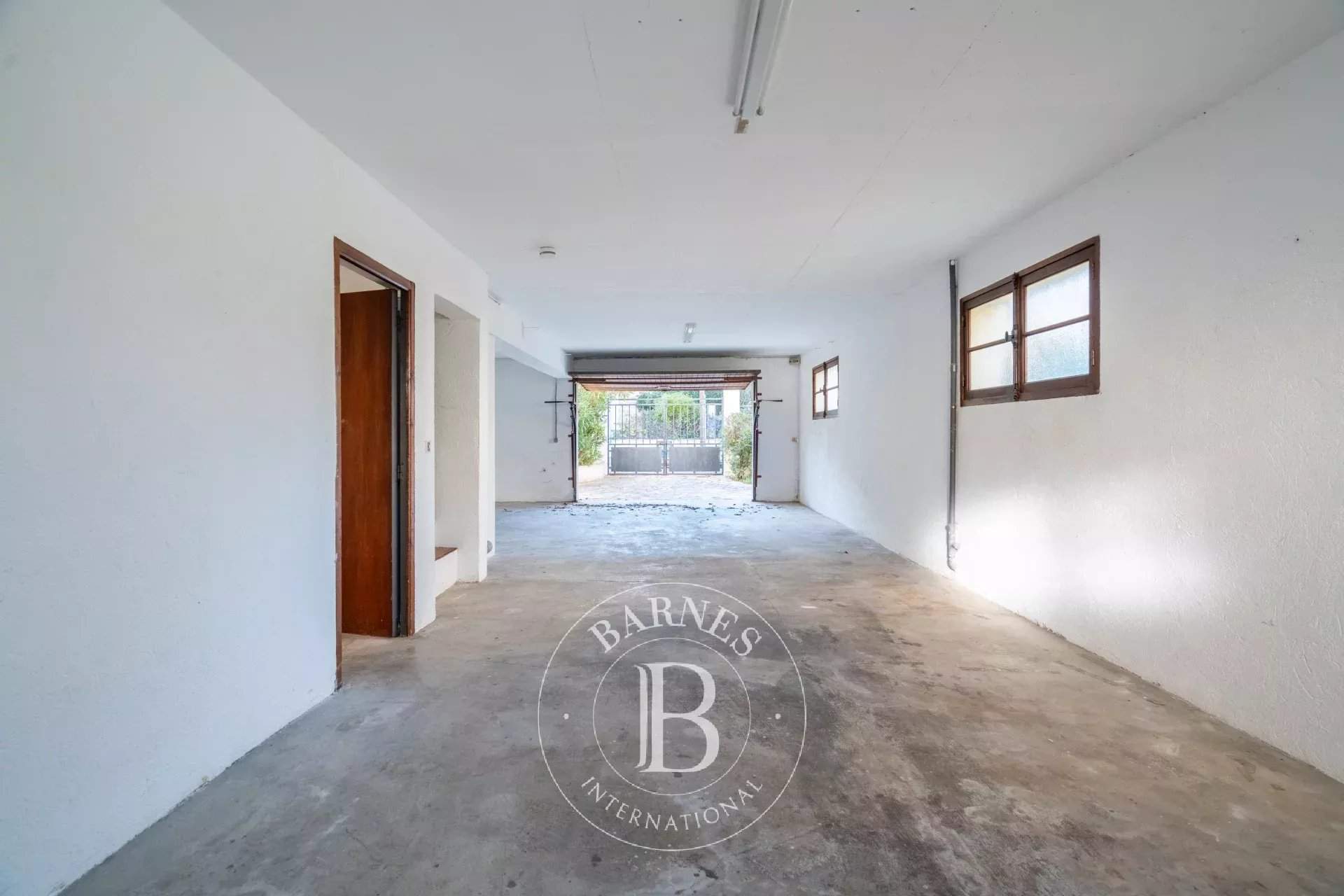 Marseille  - House 4 Bedrooms - picture 12