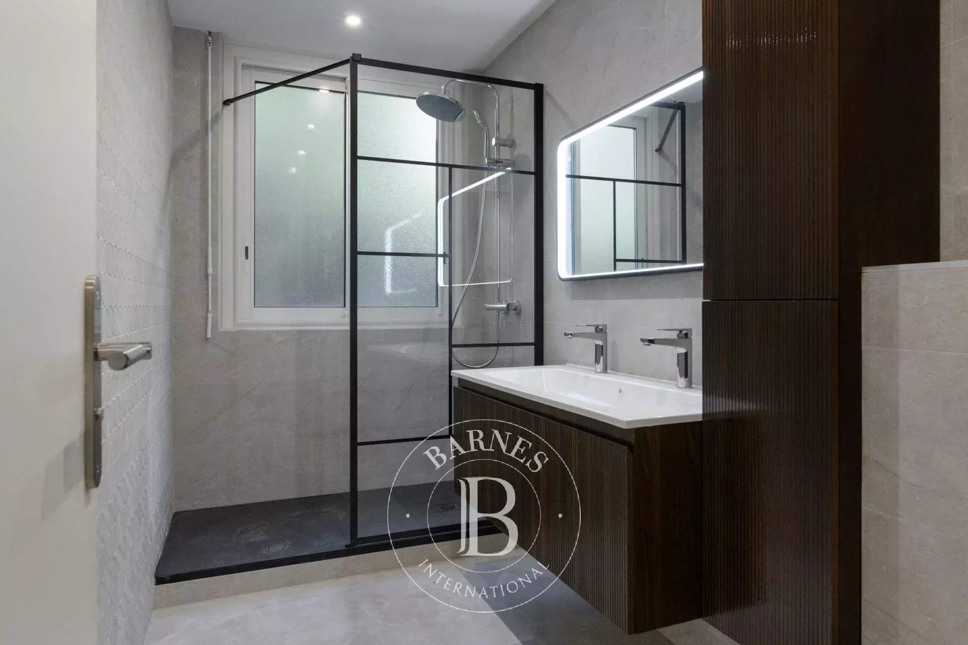 Marseille  - Appartement 6 Pièces 3 Chambres - picture 14