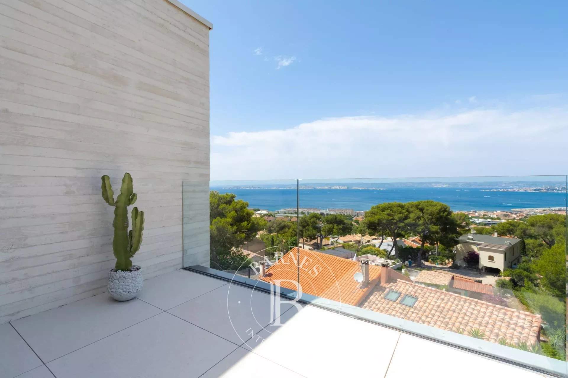 Marseille  - Maison 6 Pièces 5 Chambres - picture 15