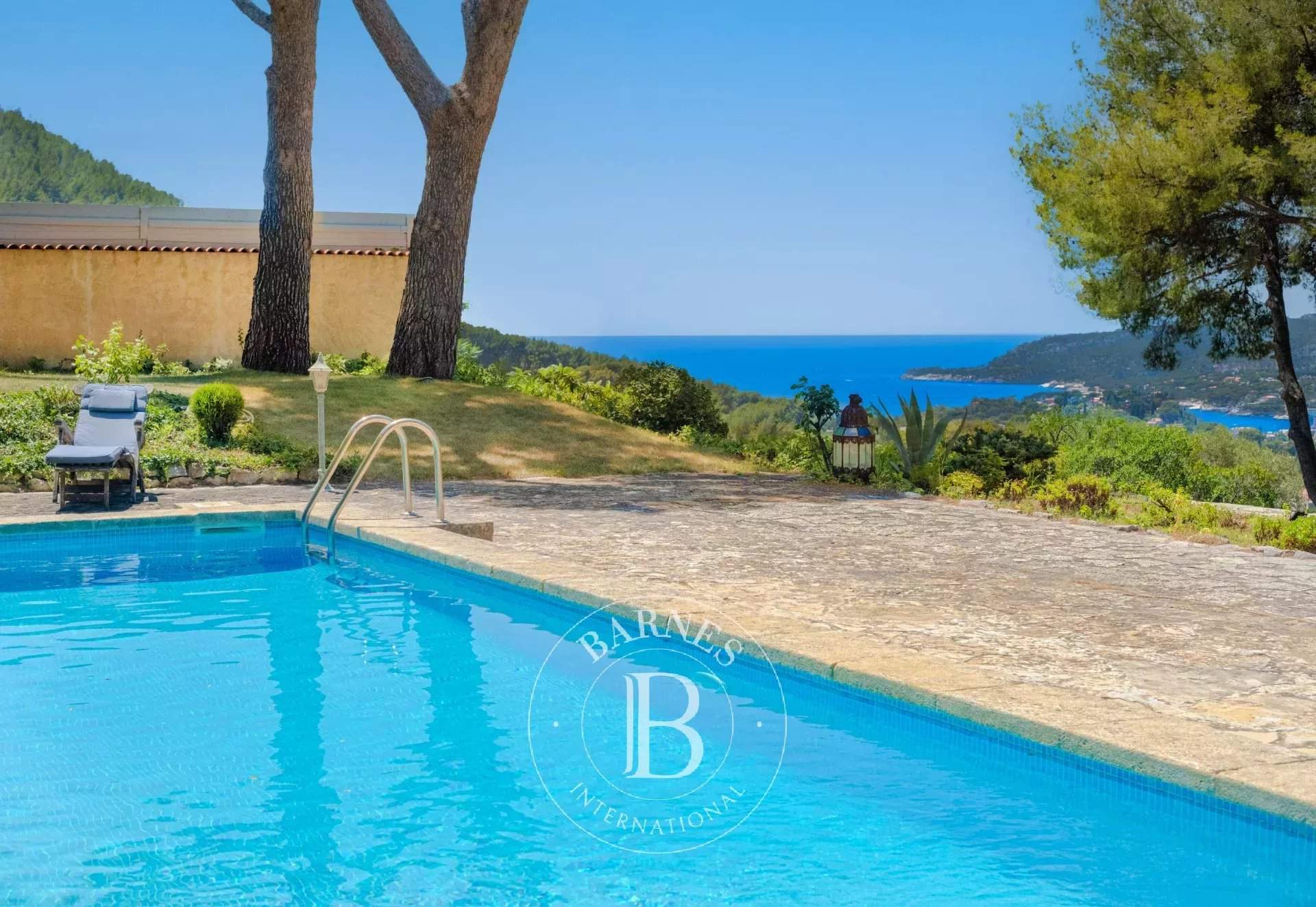 Cassis  - Property 4 Bedrooms - picture 10