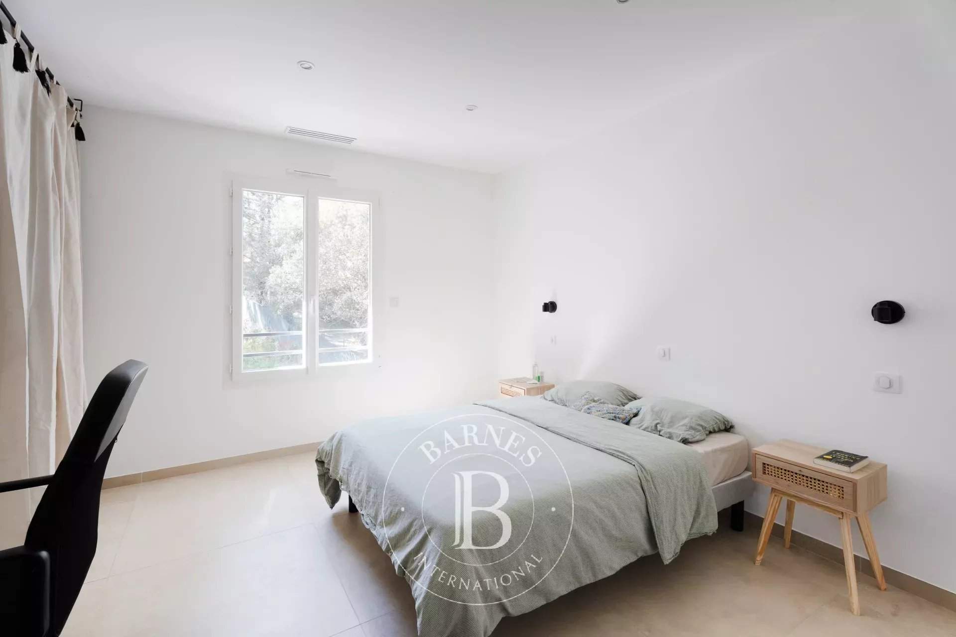 Cabriès  - Maison 7 Pi&egrave;ces 5 Chambres - picture 13